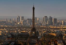 Los extranjeros compran inmuebles en Paris, esperando que Hollande pierda  el poder